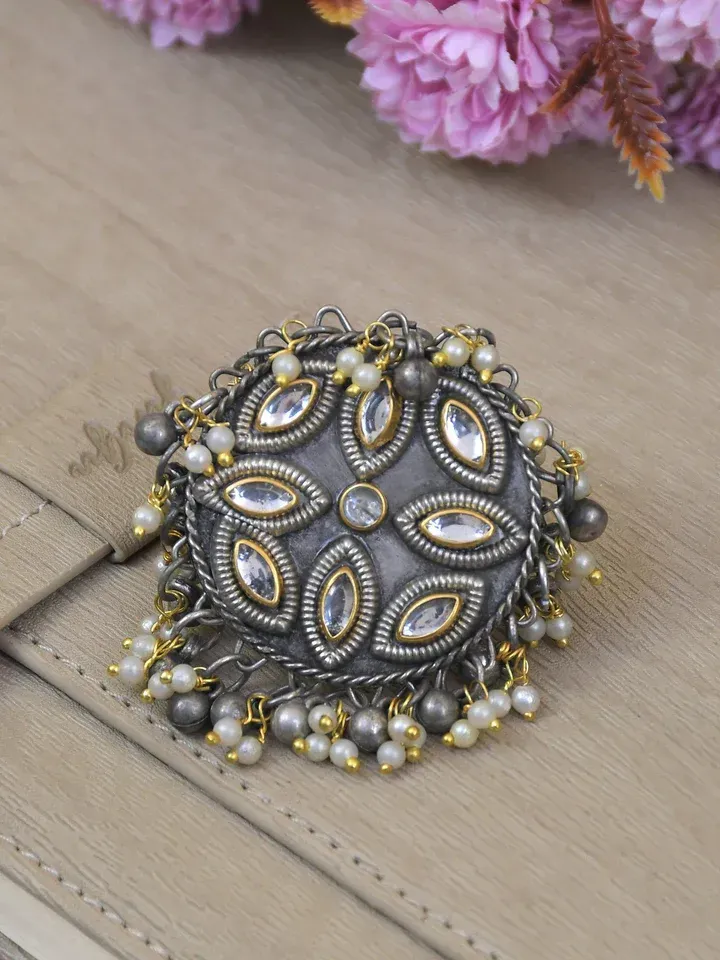 Radiant Charms: Oxidised Silver Rings for Girls – Trendy Statement Jewelry Accessory