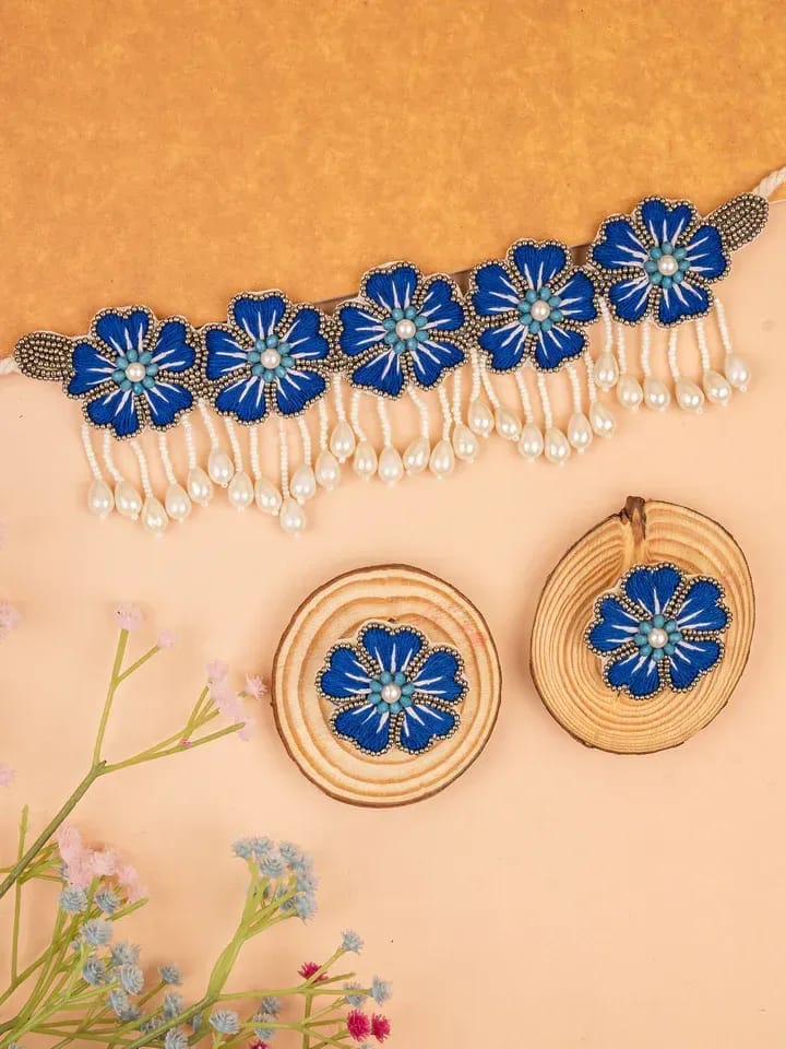 Blue Bloom: Necklace Set in Flower Shaped Design and White and Blue Colors