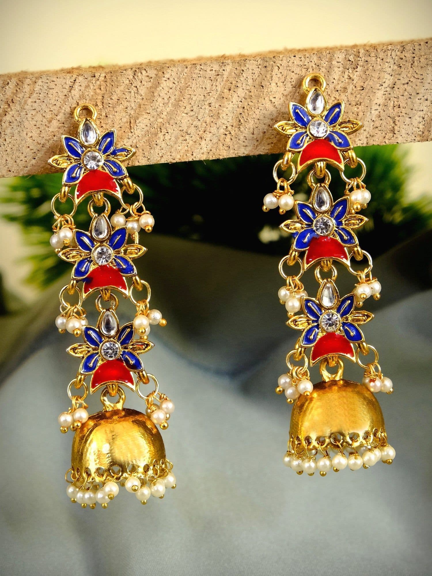 Exquisite Pearl Drop Dangle: Women's Elegant Earring Choice