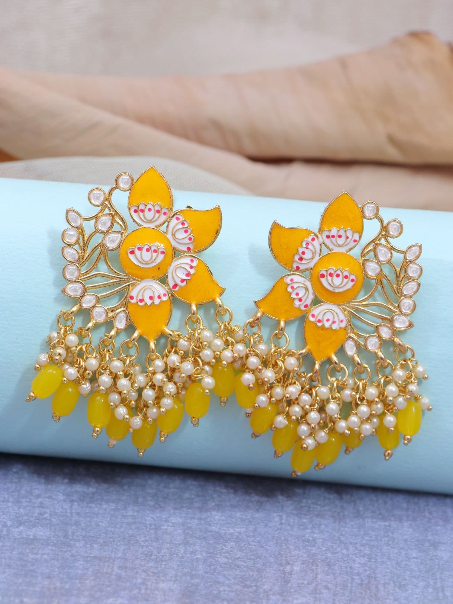 Chic Jhumki Earrings: The Traditional Jhumka Reinvented