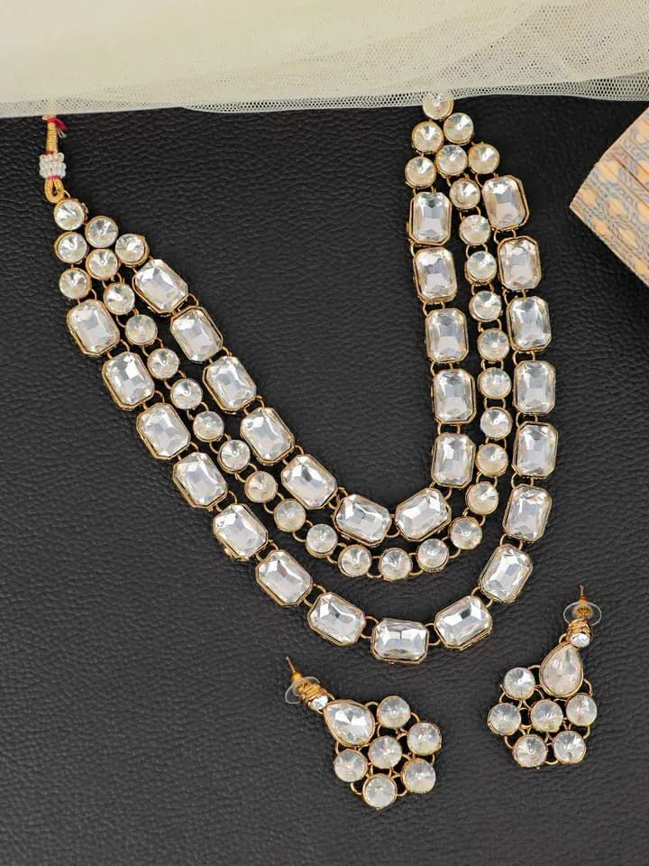 Kundan Brilliance: Wedding Jewellery Set Ideally Suited For Sarees